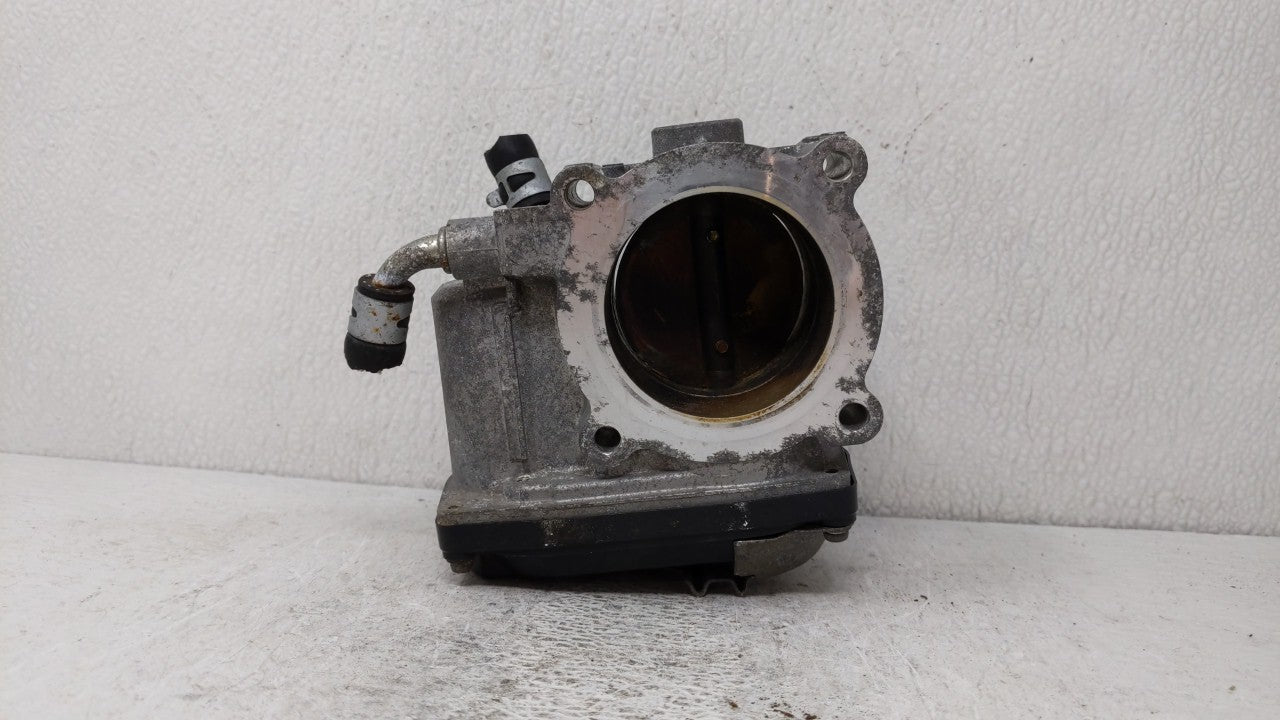 2008 Mitsubishi Outlander Throttle Body Fits OEM Used Auto Parts - Oemusedautoparts1.com