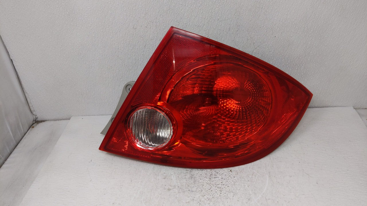 2010 Chevrolet Cobalt Tail Light Assembly Passenger Right OEM P/N:20868642 25823650 Fits 2005 2006 2007 2008 2009 OEM Used Auto Parts - Oemusedautoparts1.com