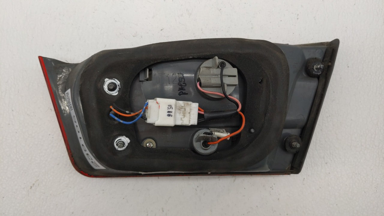 2008 Hyundai Sonata Tail Light Assembly Driver Left OEM P/N:92403-0A0A Fits OEM Used Auto Parts - Oemusedautoparts1.com