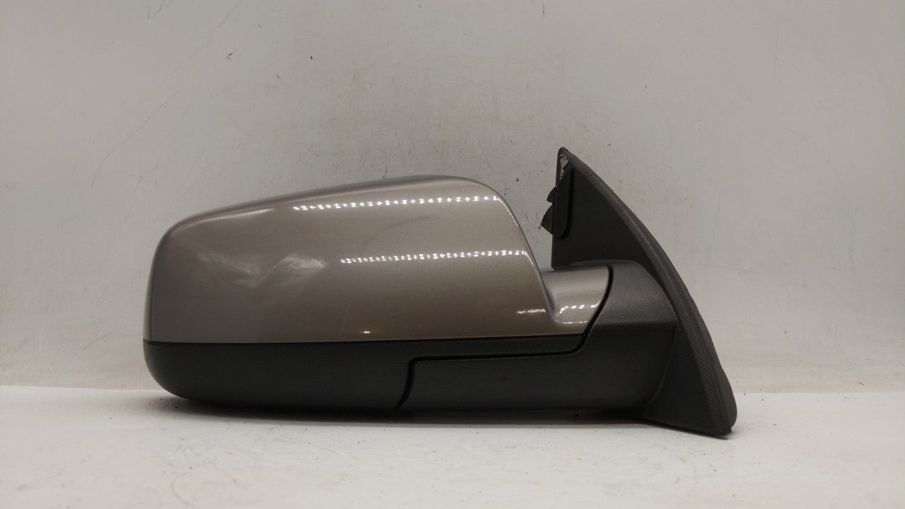 2010-2011 Chevrolet Equinox Side Mirror Replacement Passenger Right View Door Mirror P/N:20858728 20858720 Fits 2010 2011 OEM Used Auto Parts - Oemusedautoparts1.com