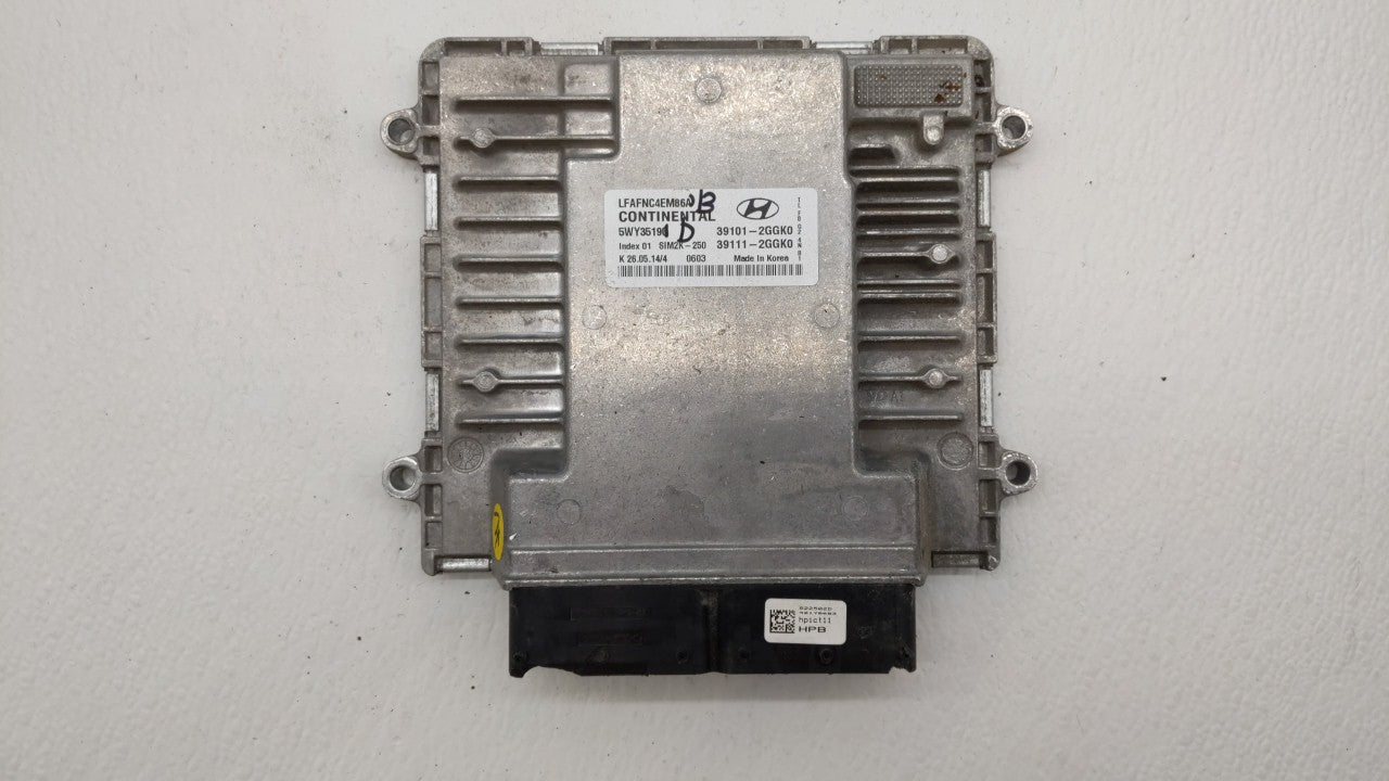 2015-2017 Hyundai Sonata PCM Engine Computer ECU ECM PCU OEM P/N:39101-2GGL0 39111-2GGL0 Fits 2015 2016 2017 OEM Used Auto Parts - Oemusedautoparts1.com