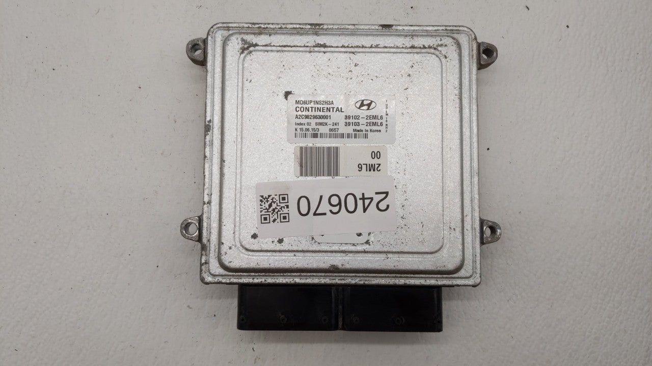 2014-2016 Hyundai Elantra PCM Engine Computer ECU ECM PCU OEM P/N:39102-2EML6 39103-2EML6 Fits 2014 2015 2016 OEM Used Auto Parts - Oemusedautoparts1.com