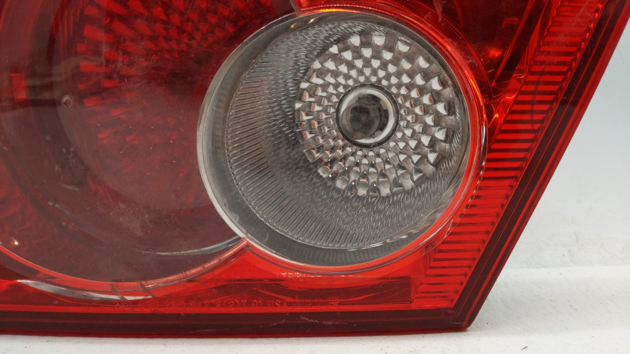 2003-2005 Mazda 6 Tail Light Assembly Passenger Right OEM P/N:2TZ 950 200 2TZ950200 Fits 2003 2004 2005 OEM Used Auto Parts - Oemusedautoparts1.com