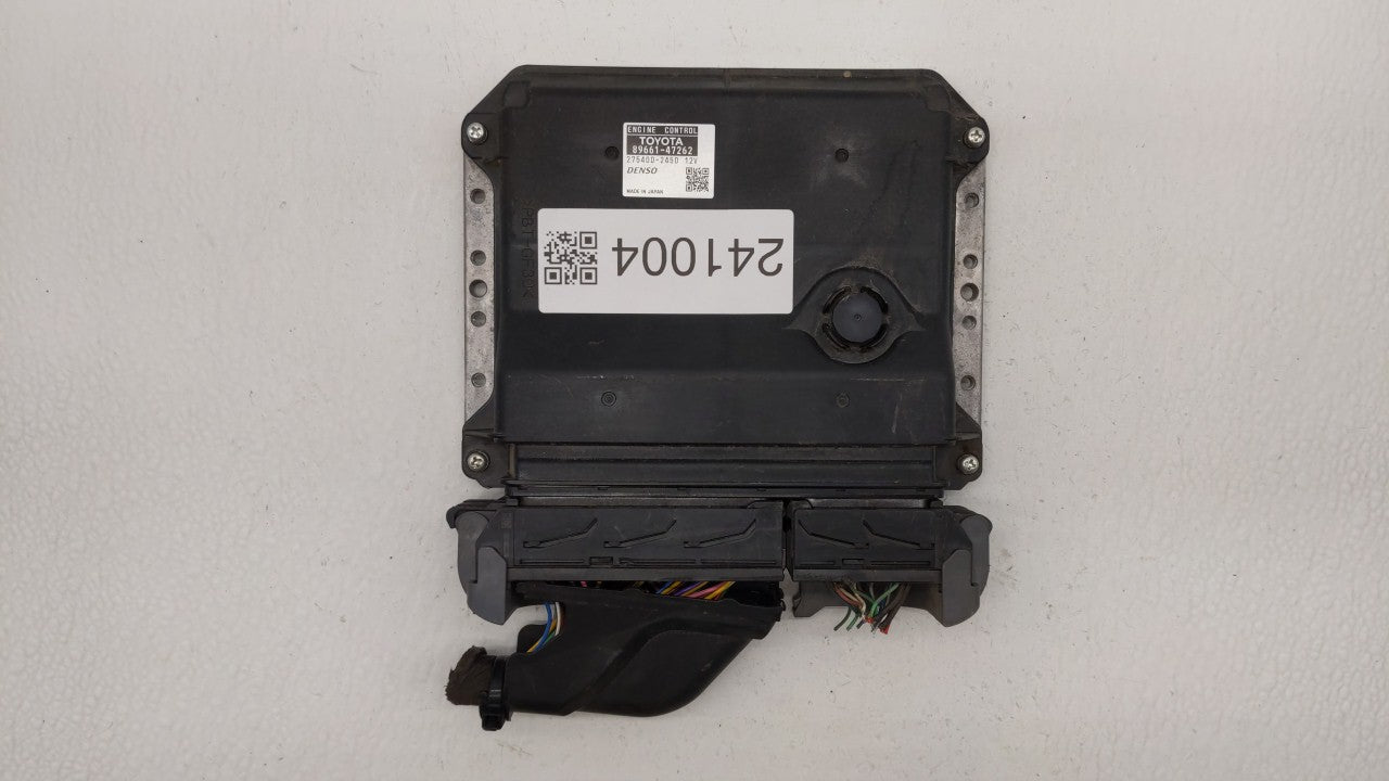 2010 Toyota Prius PCM Engine Computer ECU ECM PCU OEM P/N:89661-47262 89681-47081 Fits OEM Used Auto Parts - Oemusedautoparts1.com