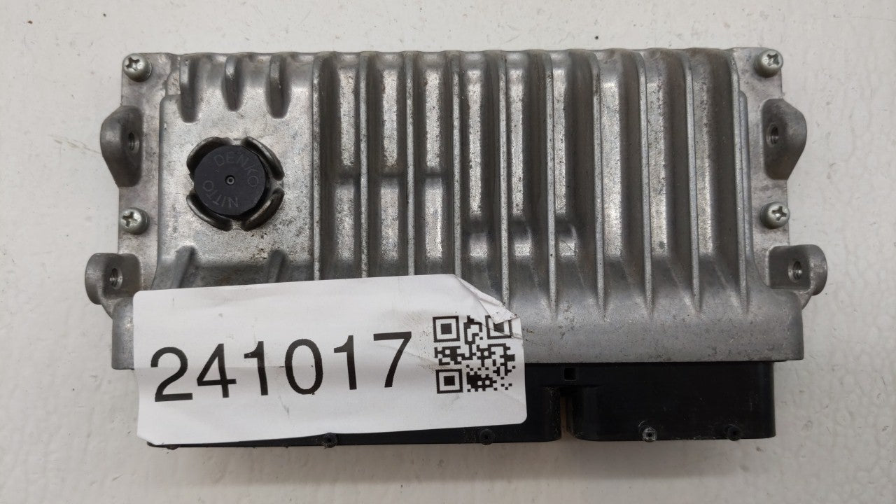 2015 Toyota Camry PCM Engine Computer ECU ECM PCU OEM P/N:89661-06T21 89661-06T20 Fits OEM Used Auto Parts - Oemusedautoparts1.com