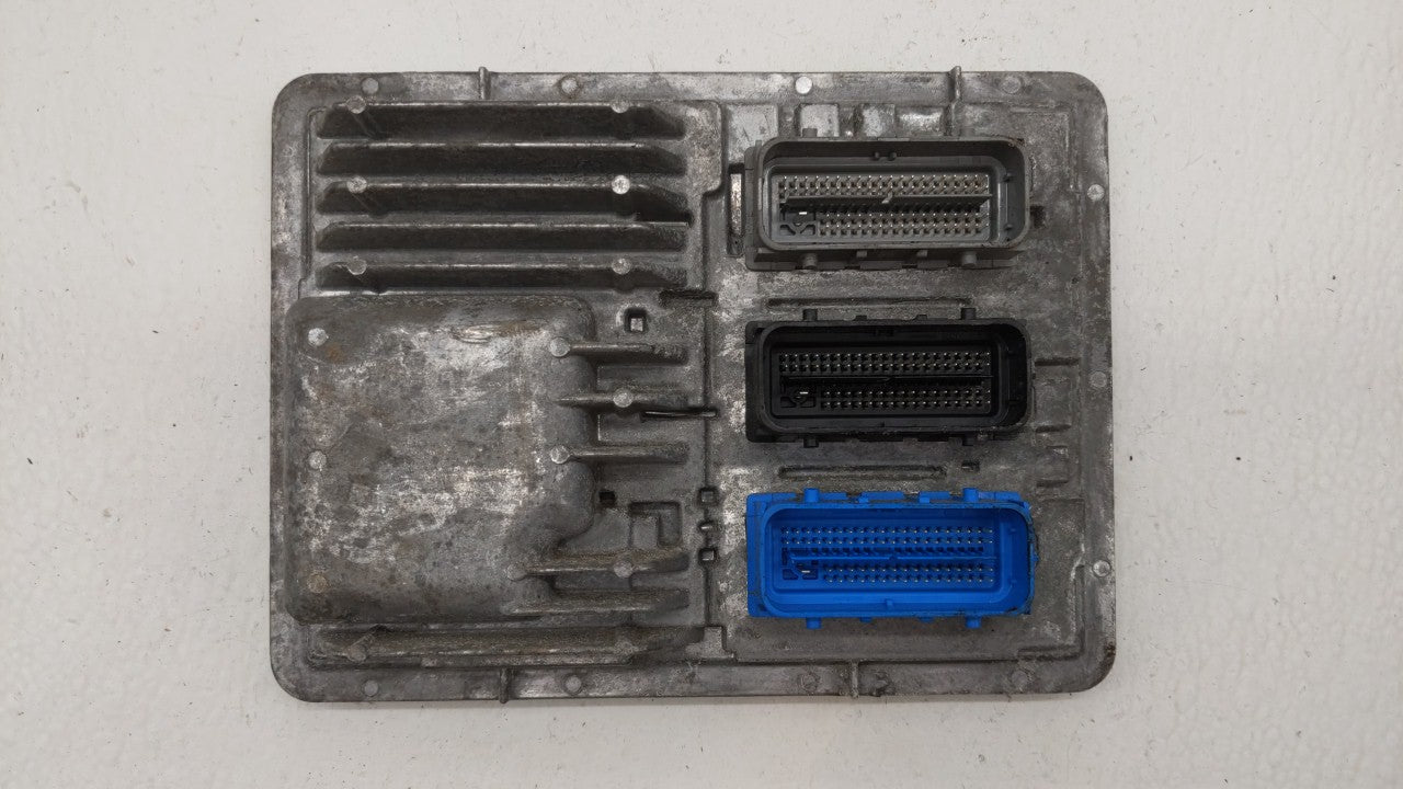 2017-2018 Chevrolet Cruze PCM Engine Computer ECU ECM PCU OEM P/N:12676683 12697837 Fits 2017 2018 2019 OEM Used Auto Parts - Oemusedautoparts1.com