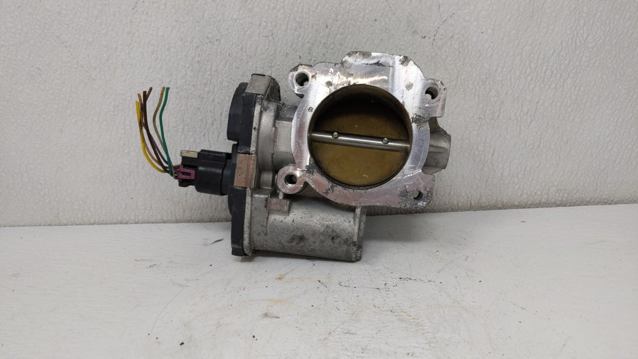 2008-2012 Chevrolet Malibu Throttle Body P/N:668AA 186AA Fits 2007 2008 2009 2010 2011 2012 OEM Used Auto Parts - Oemusedautoparts1.com