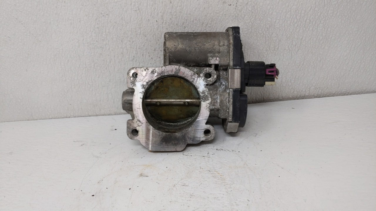 2008-2012 Chevrolet Malibu Throttle Body P/N:668AA 186AA Fits 2007 2008 2009 2010 2011 2012 OEM Used Auto Parts - Oemusedautoparts1.com