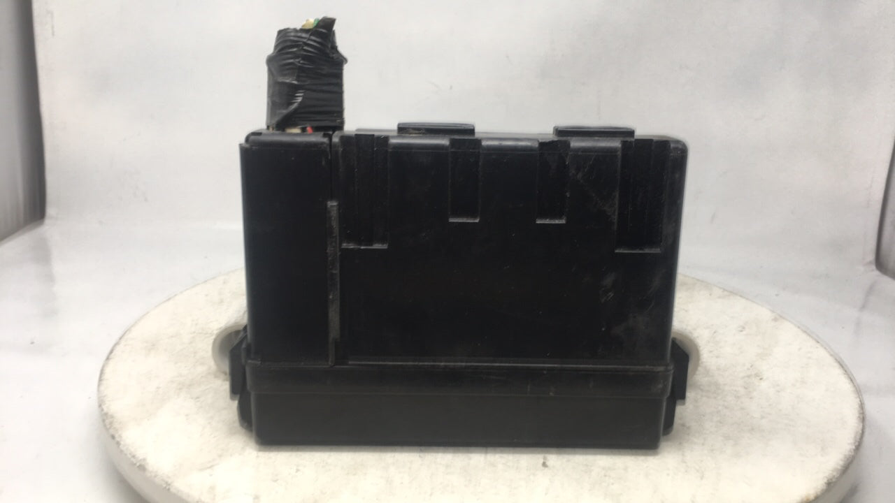 2003 Infiniti G35 Fusebox Fuse Box Panel Relay Module P/N:7154-5226 Fits OEM Used Auto Parts - Oemusedautoparts1.com