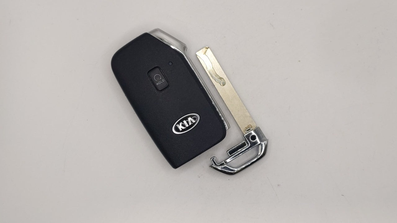 Kia K5 Keyless Entry Remote Fob CQOFD00790 5 buttons - Oemusedautoparts1.com