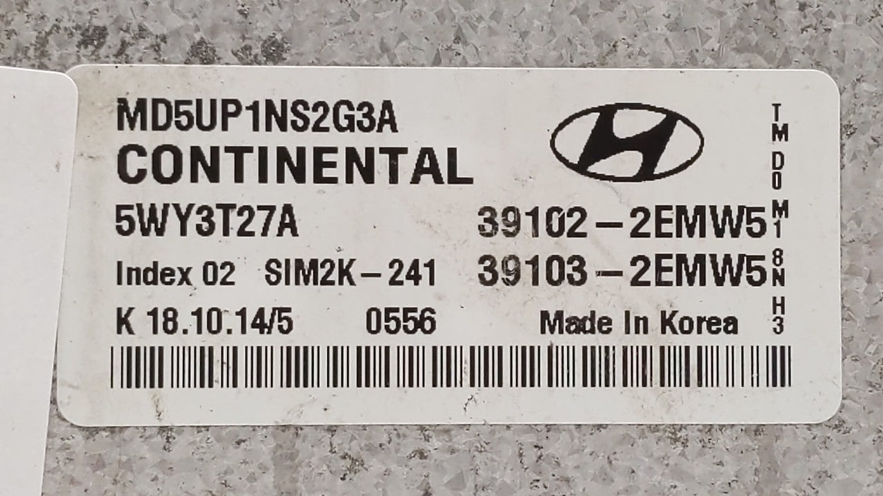 2015 Hyundai Elantra PCM Engine Computer ECU ECM PCU OEM P/N:39102-2EMW5 39103-2EMW5 Fits OEM Used Auto Parts - Oemusedautoparts1.com