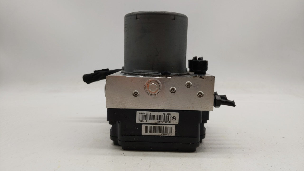 2016-2018 Kia Optima ABS Pump Control Module Replacement P/N:58920-D5060 58920-D5010 Fits 2016 2017 2018 OEM Used Auto Parts - Oemusedautoparts1.com