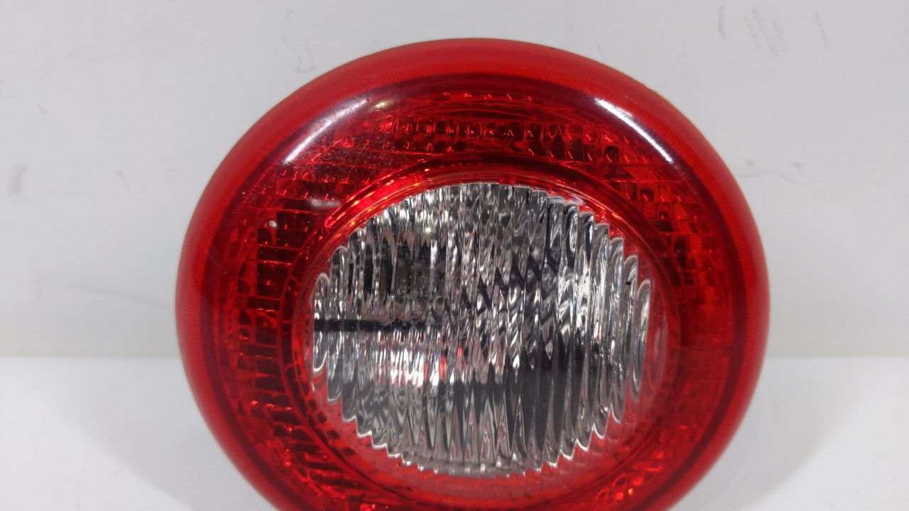 2006-2011 Chevrolet Hhr Tail Light Assembly Driver Left OEM P/N:20778528 15875485 Fits 2006 2007 2008 2009 2010 2011 OEM Used Auto Parts - Oemusedautoparts1.com