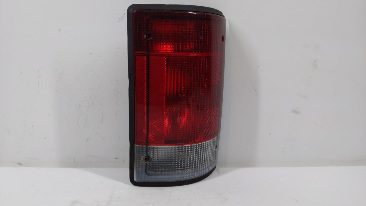 2005-2014 Ford E-350 Super Duty Tail Light Assembly Passenger Right OEM P/N:F7UB-13440-A Fits OEM Used Auto Parts - Oemusedautoparts1.com