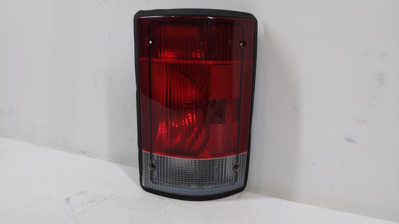 2005-2014 Ford E-350 Super Duty Tail Light Assembly Passenger Right OEM P/N:F7UB-13440-A Fits OEM Used Auto Parts - Oemusedautoparts1.com