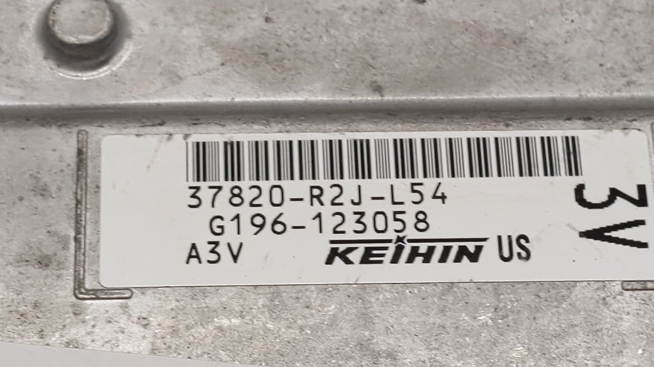 2014-2015 Honda Civic PCM Engine Computer ECU ECM PCU OEM P/N:37820-R2J-L54 37820-R2J-L55 Fits 2014 2015 OEM Used Auto Parts - Oemusedautoparts1.com