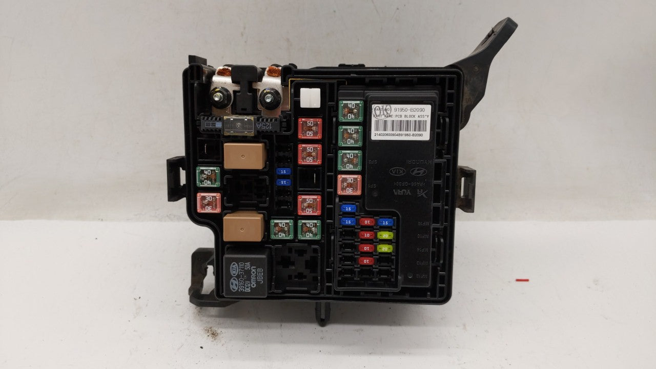 2014 Kia Soul Fusebox Fuse Box Panel Relay Module Fits OEM Used Auto Parts - Oemusedautoparts1.com