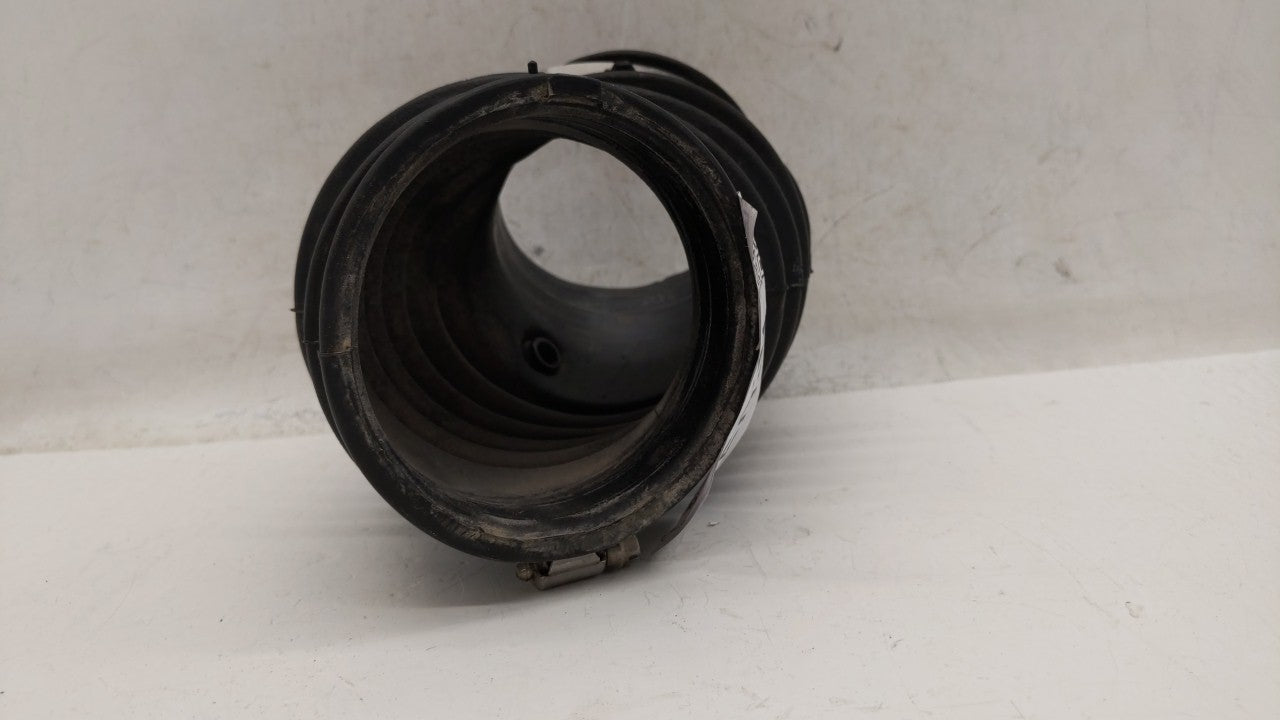 2009 Buick Lacrosse Air Cleaner Intake Duct Hose Tube - Oemusedautoparts1.com