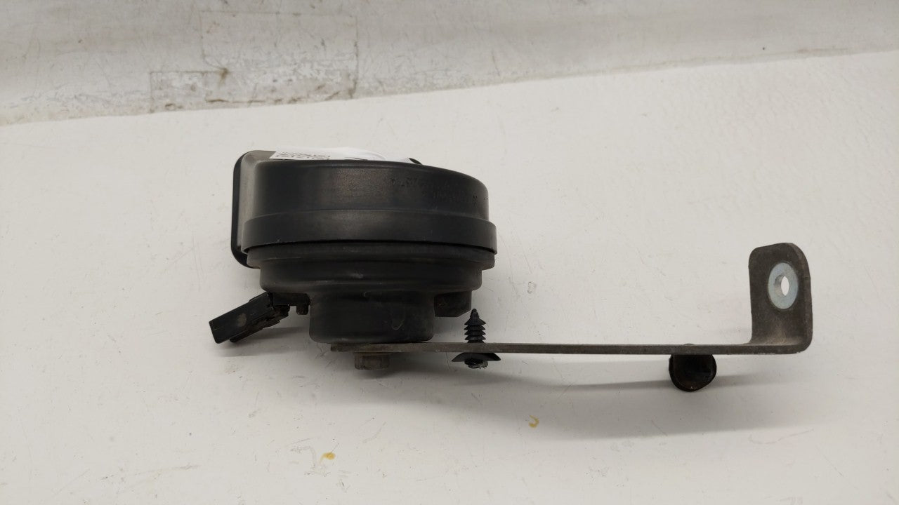 2012 Dodge Charger Horn Signal Assembly - Oemusedautoparts1.com