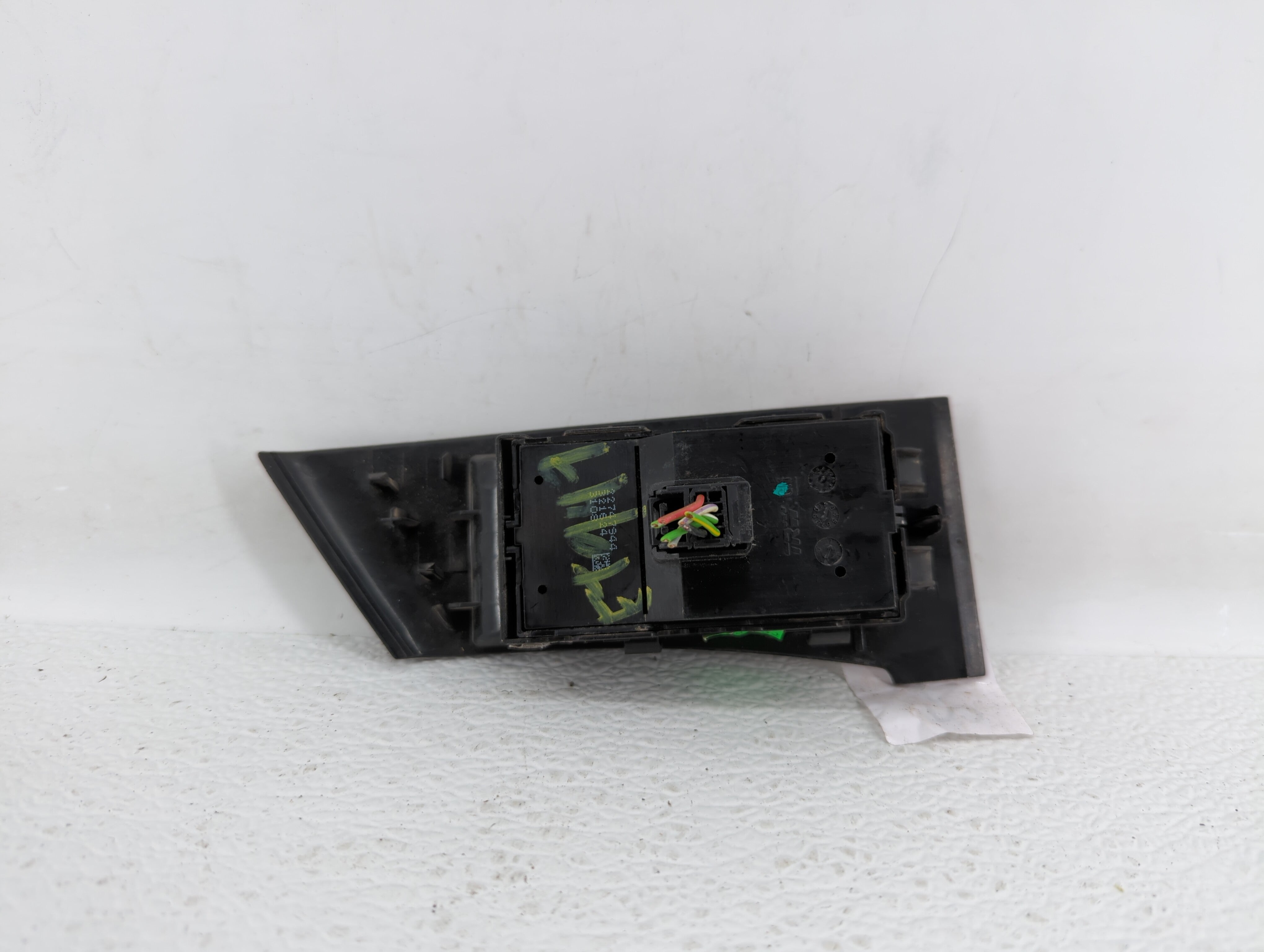 2012-2014 Buick Verano Master Power Window Switch Replacement Driver Side Left P/N:877569434 20838852 Fits OEM Used Auto Parts - Oemusedautoparts1.com