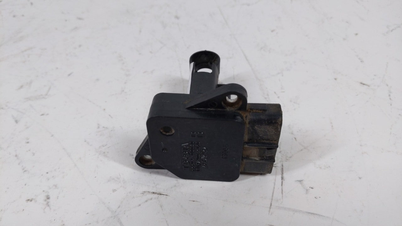 2004-2006 Toyota Sienna Mass Air Flow Meter Maf - Oemusedautoparts1.com