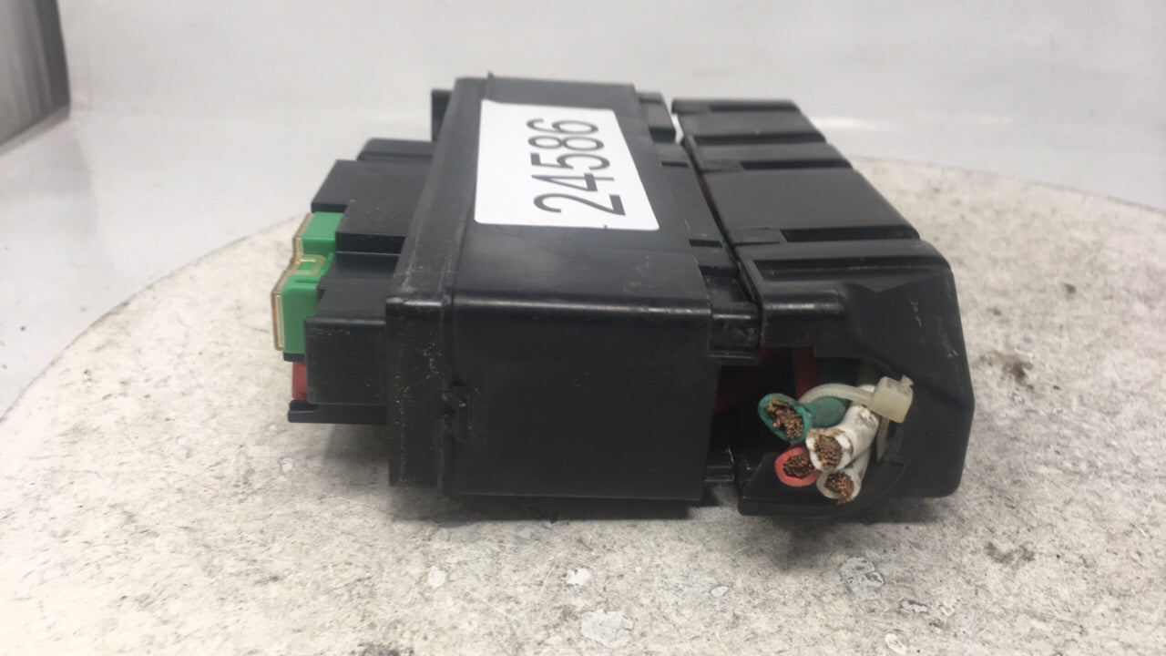 2003 Infiniti G35 Fusebox Fuse Box Panel Relay Module P/N:7154-5226 Fits OEM Used Auto Parts - Oemusedautoparts1.com