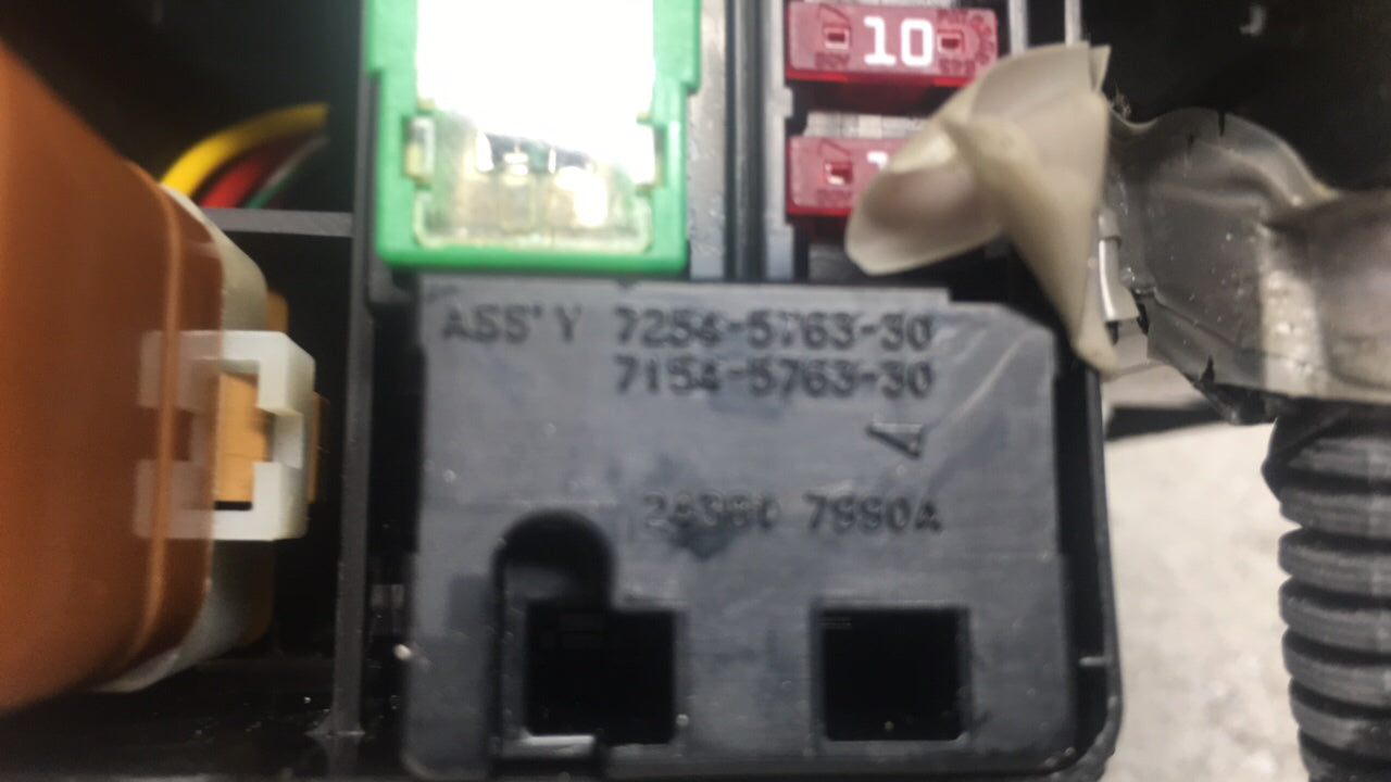 2008 Nissan Altima Fusebox Fuse Box Panel Relay Module P/N:7154-5763-30 Fits 2007 OEM Used Auto Parts - Oemusedautoparts1.com