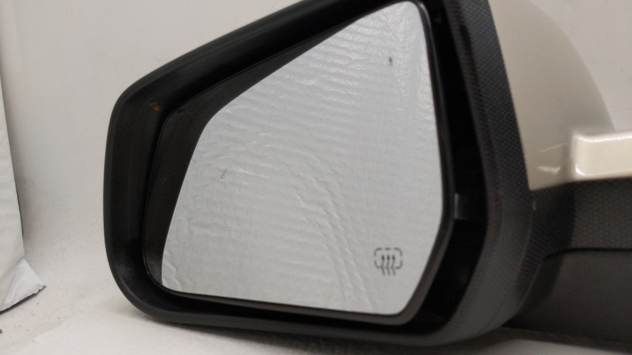 2015-2017 Gmc Terrain Side Mirror Replacement Driver Left View Door Mirror P/N:23219867 23467308 Fits 2015 2016 2017 OEM Used Auto Parts - Oemusedautoparts1.com
