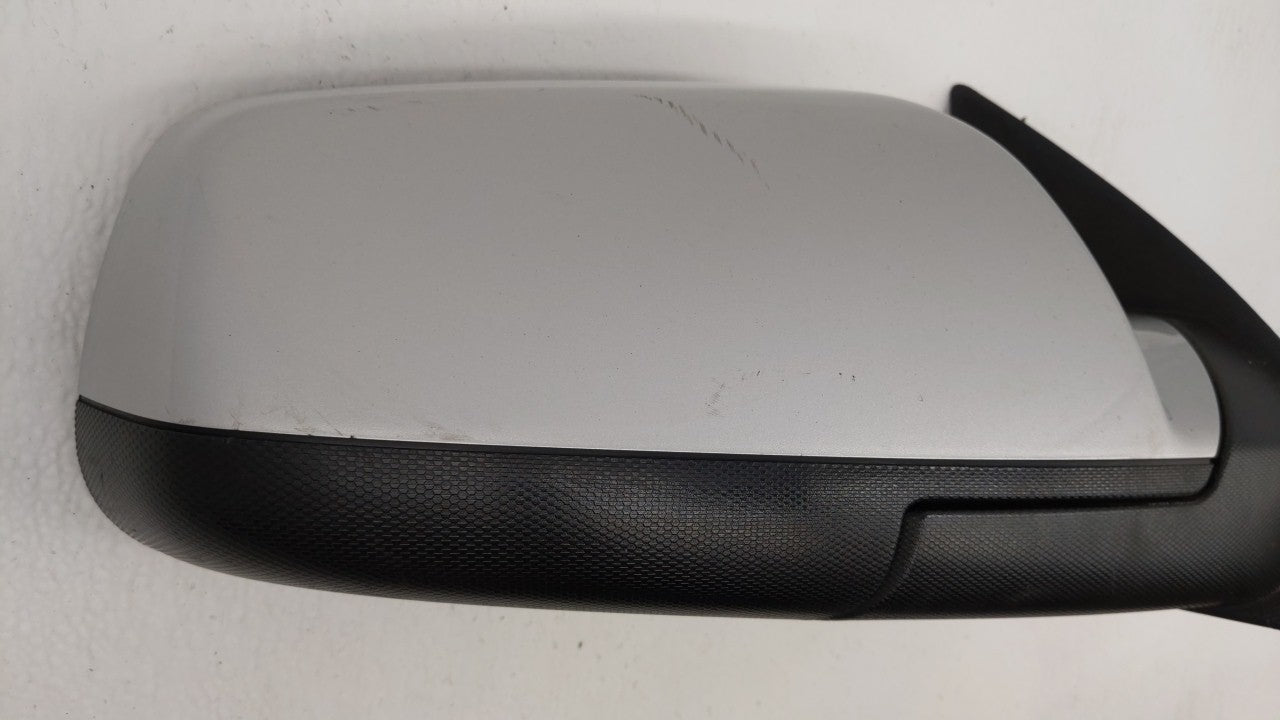 2010-2011 Chevrolet Equinox Side Mirror Replacement Passenger Right View Door Mirror P/N:20858728 20858720 Fits 2010 2011 OEM Used Auto Parts - Oemusedautoparts1.com