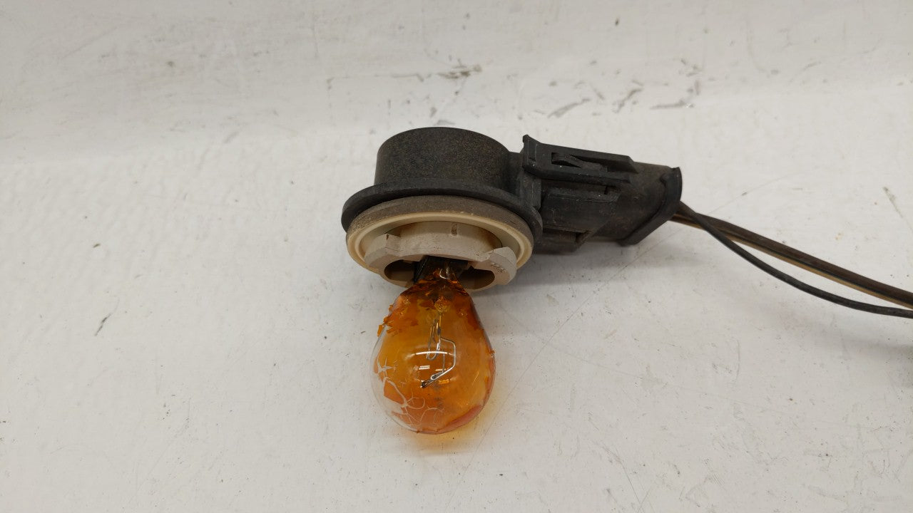 2002 Ford F-150 Turn Signal Socket - Oemusedautoparts1.com