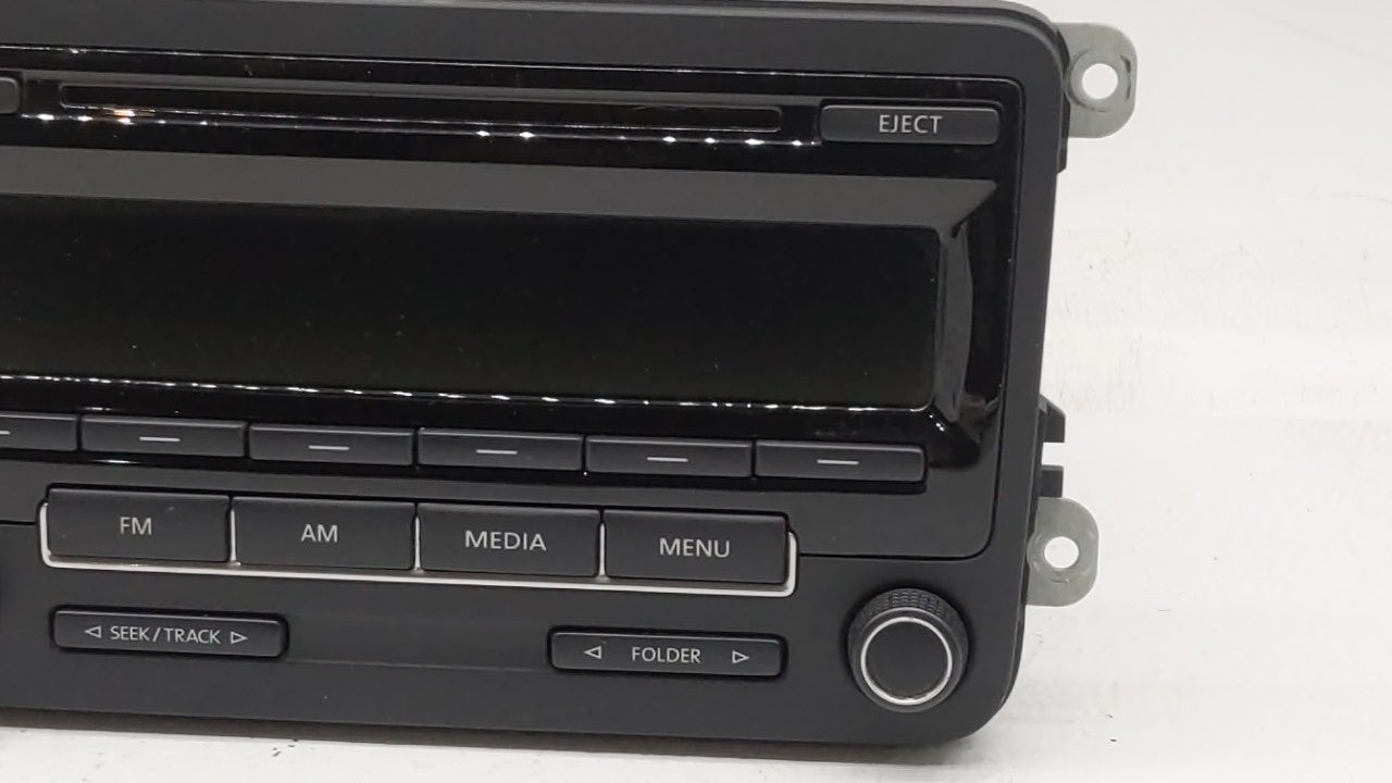 2014-2016 Volkswagen Beetle Radio AM FM Cd Player Receiver Replacement P/N:1K0 035 164 H Fits 2014 2015 2016 2017 OEM Used Auto Parts - Oemusedautoparts1.com