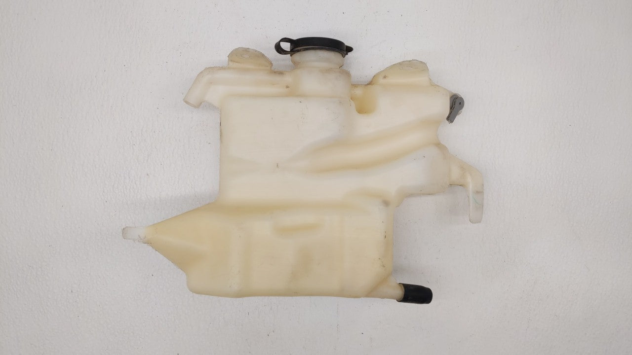 2007-2017 Gmc Acadia Radiator Coolant Overflow Expansion Tank Bottle - Oemusedautoparts1.com