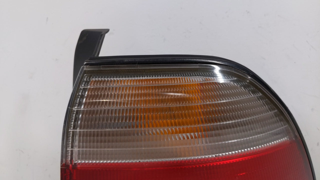 1996-1997 Honda Accord Tail Light Assembly Passenger Right OEM Fits 1996 1997 OEM Used Auto Parts - Oemusedautoparts1.com