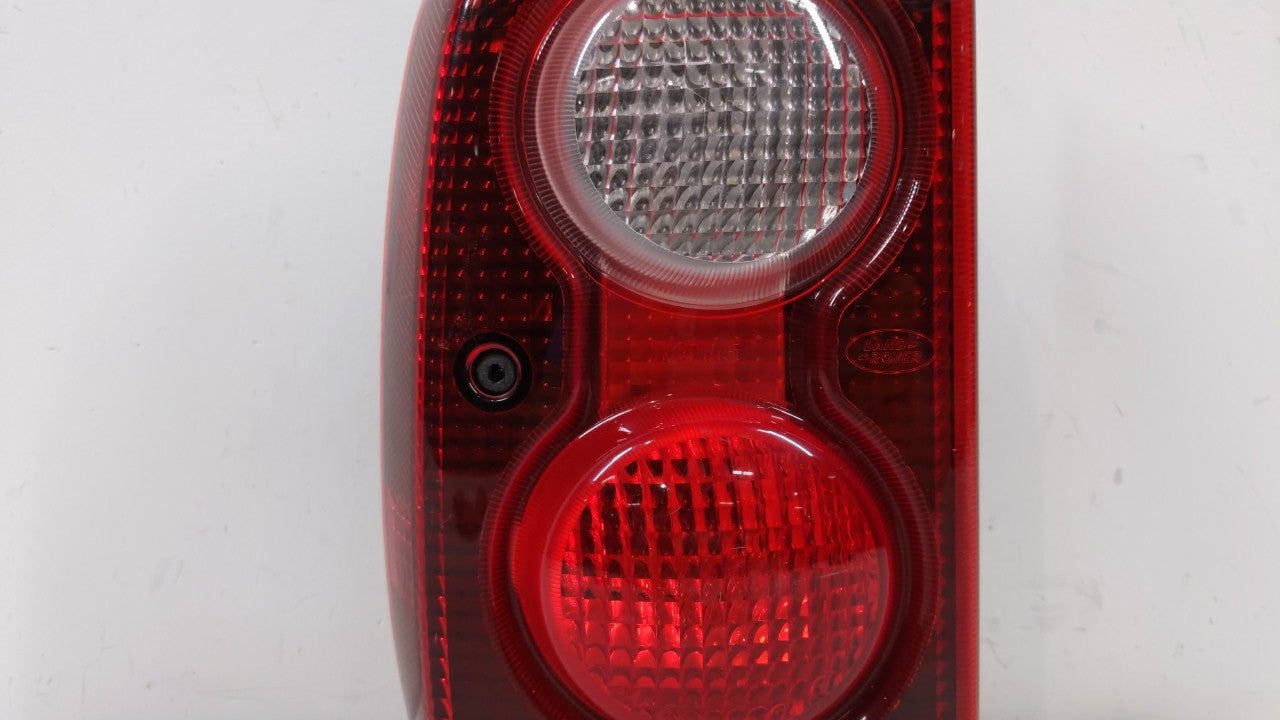 2004-2005 Land Rover Freelander Tail Light Assembly Driver Left OEM Fits 2004 2005 OEM Used Auto Parts - Oemusedautoparts1.com