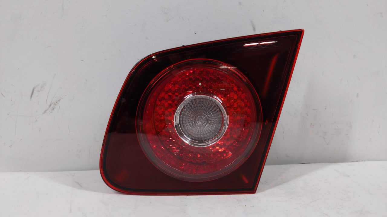 2005-2007 Volkswagen Jetta Tail Light Assembly Passenger Right OEM P/N:1K5 945 096J Fits 2005 2006 2007 OEM Used Auto Parts - Oemusedautoparts1.com