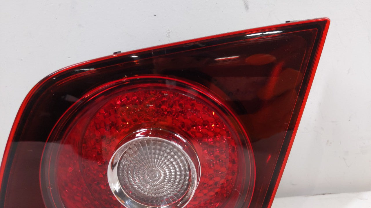 2005-2007 Volkswagen Jetta Tail Light Assembly Passenger Right OEM P/N:1K5 945 096J Fits 2005 2006 2007 OEM Used Auto Parts - Oemusedautoparts1.com