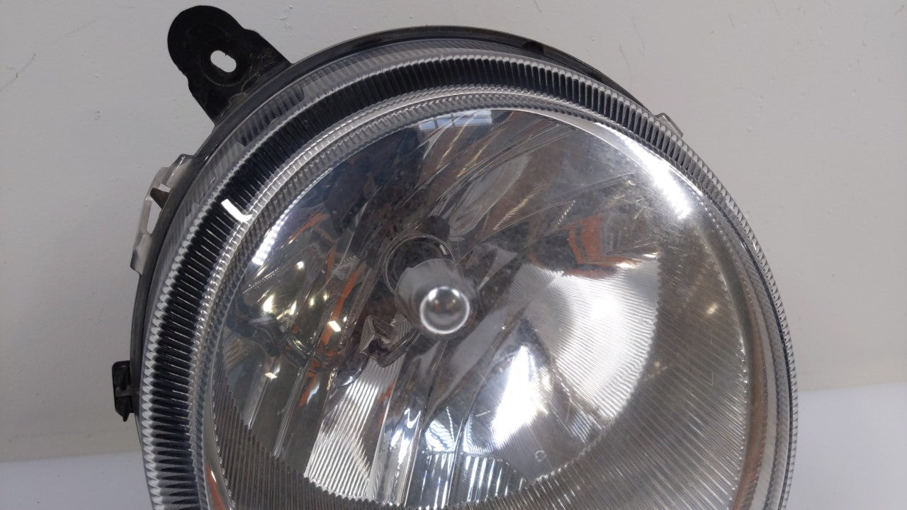 2007-2017 Jeep Patriot Passenger Right Oem Head Light Headlight Lamp - Oemusedautoparts1.com