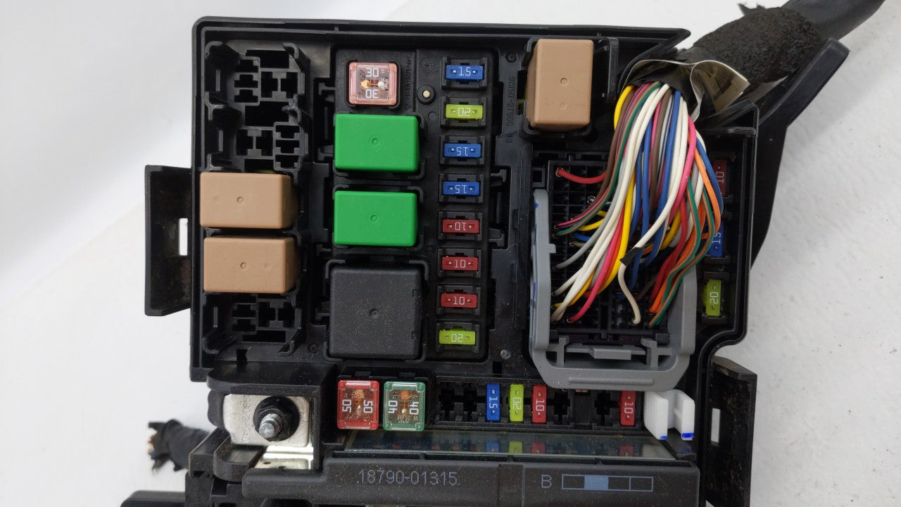 2014-2015 Kia Optima Fusebox Fuse Box Panel Relay Module P/N:1410210889 91955-2T730 Fits 2014 2015 OEM Used Auto Parts - Oemusedautoparts1.com