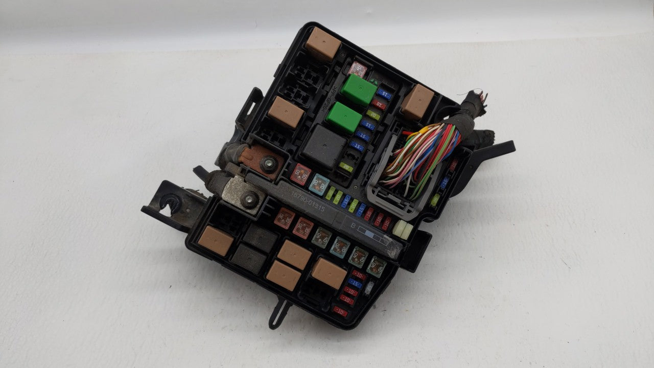 2013-2015 Hyundai Sonata Fusebox Fuse Box Panel Relay Module Fits 2013 2014 2015 OEM Used Auto Parts - Oemusedautoparts1.com