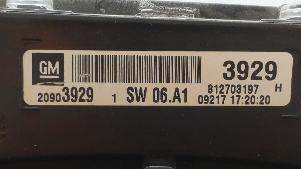 2010 Chevrolet Equinox Instrument Cluster Speedometer Gauges P/N:20919738 20903929 Fits OEM Used Auto Parts - Oemusedautoparts1.com