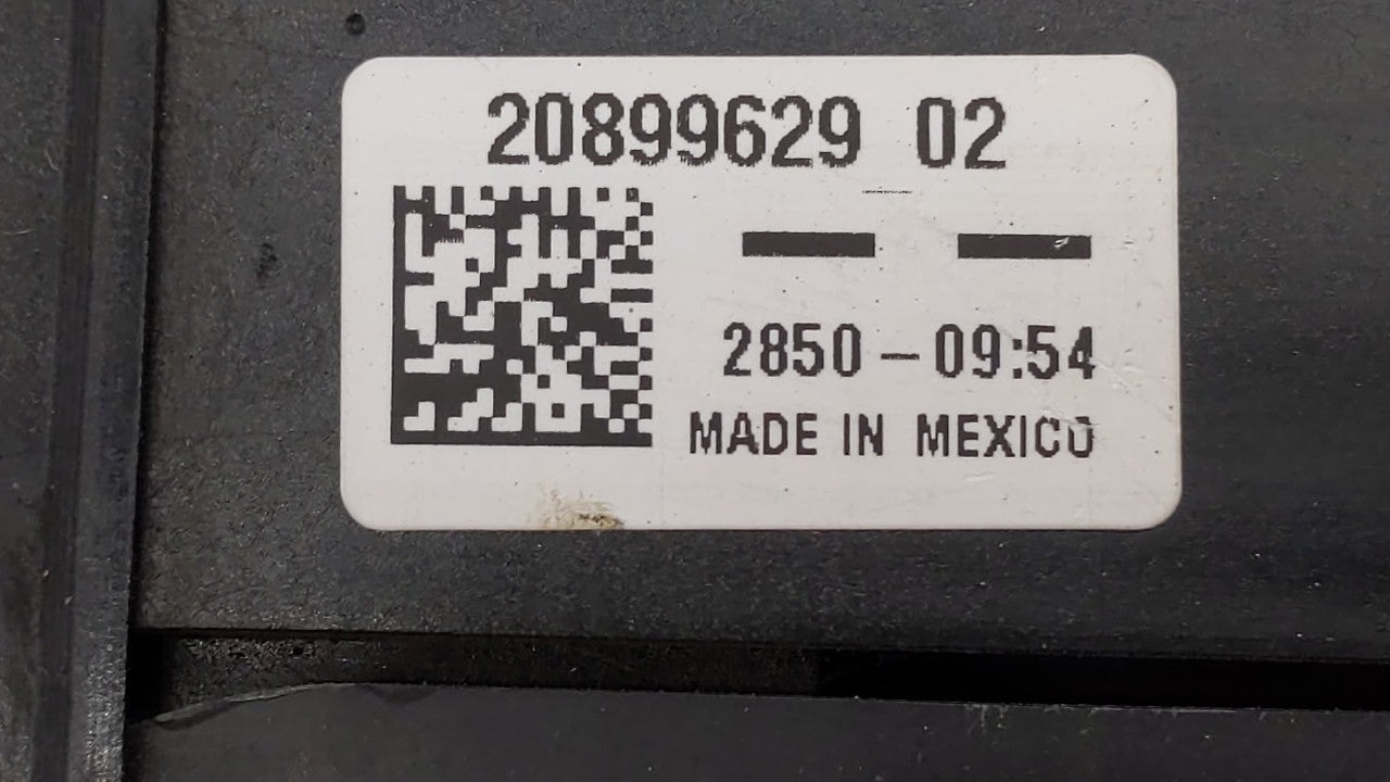 2011 Chevrolet Equinox Fusebox Fuse Box Panel Relay Module P/N:20899629 Fits OEM Used Auto Parts - Oemusedautoparts1.com