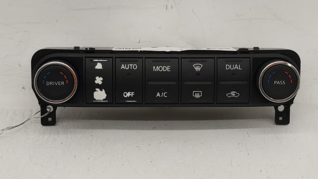 2007-2008 Nissan Maxima Climate Control Module Temperature AC/Heater Replacement P/N:96939 ZK30E 27500 ZK30A Fits 2007 2008 OEM Used Auto Parts - Oemusedautoparts1.com