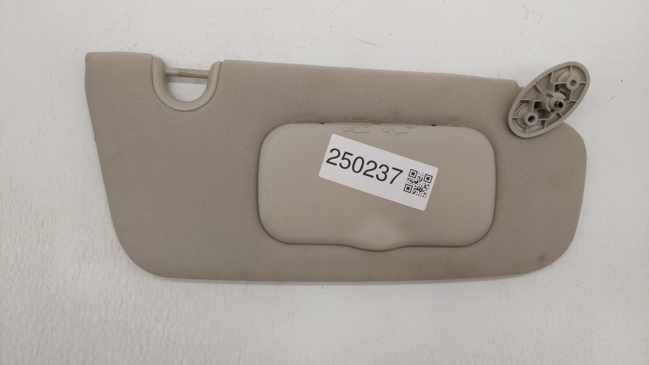 2011-2013 Jeep Grand Cherokee Sun Visor Shade Replacement Passenger Right Mirror Fits 2011 2012 2013 2014 2015 2016 2017 2018 OEM Used Auto Parts - Oemusedautoparts1.com
