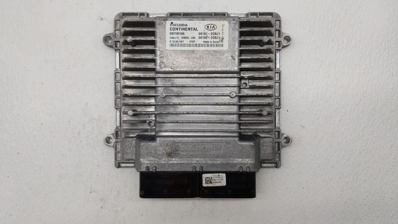 2015 Kia Optima PCM Engine Computer ECU ECM PCU OEM P/N:39108-2GBJ1 39138-2GBJ1 Fits OEM Used Auto Parts - Oemusedautoparts1.com