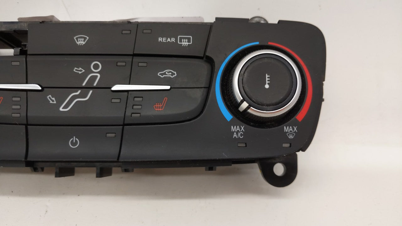 2015-2018 Ford Focus Climate Control Module Temperature AC/Heater Replacement P/N:F1ET-18C612-CJ F1ET-19980-LJ Fits OEM Used Auto Parts - Oemusedautoparts1.com