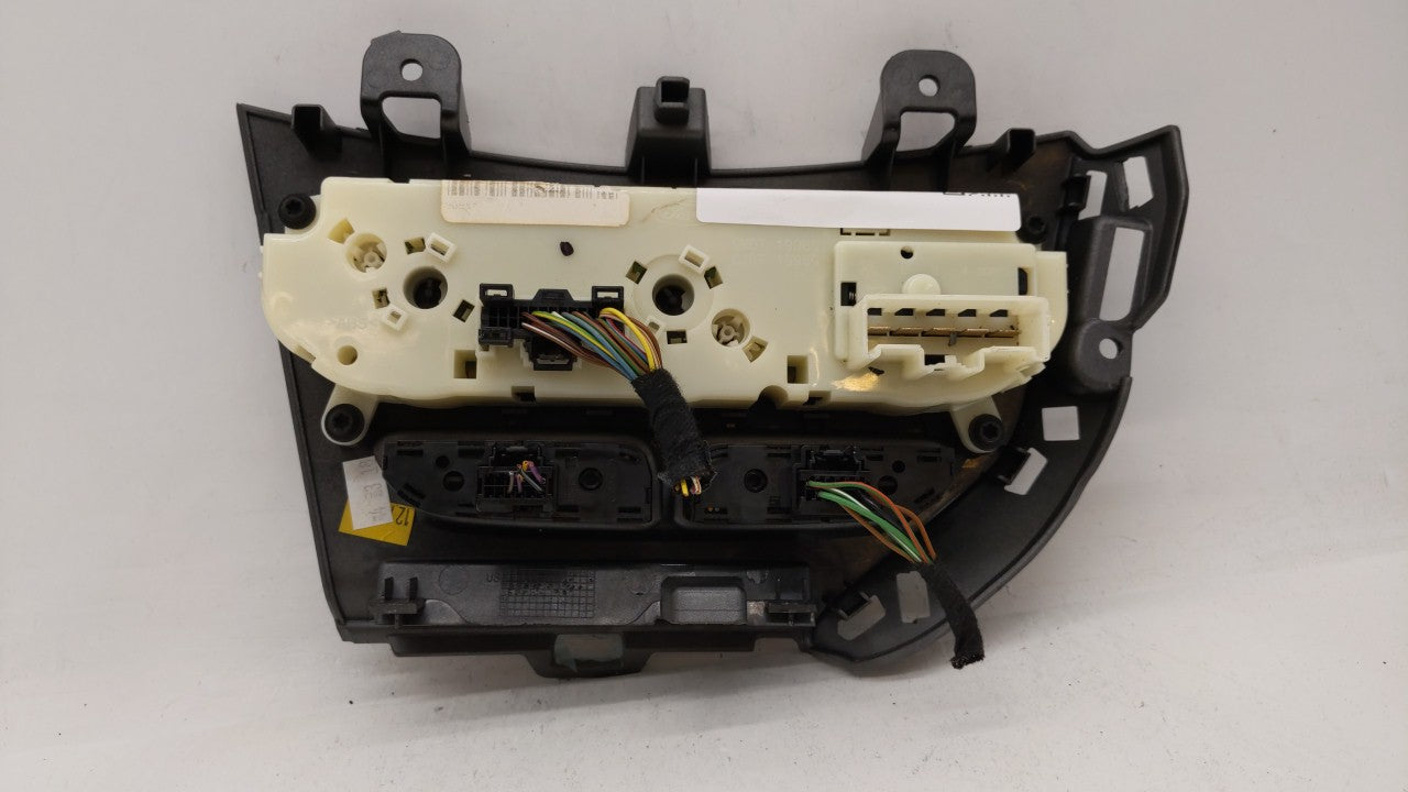 2013-2014 Ford Focus Climate Control Module Temperature AC/Heater Replacement P/N:CM5T-19980-AE CM5T-19980-AF Fits 2013 2014 OEM Used Auto Parts - Oemusedautoparts1.com