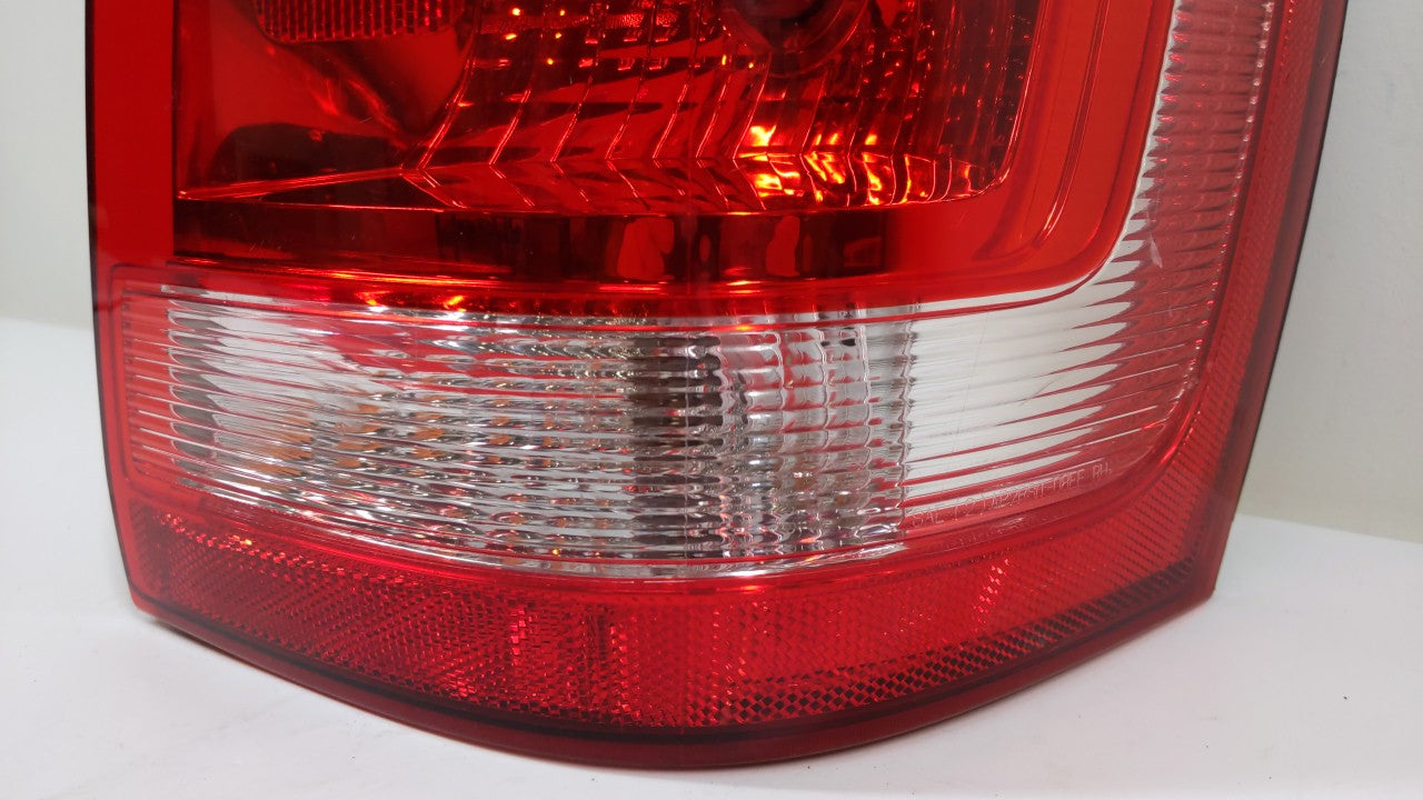 2008-2012 Ford Escape Passenger Right Side Tail Light Taillight Oem 254072 - Oemusedautoparts1.com