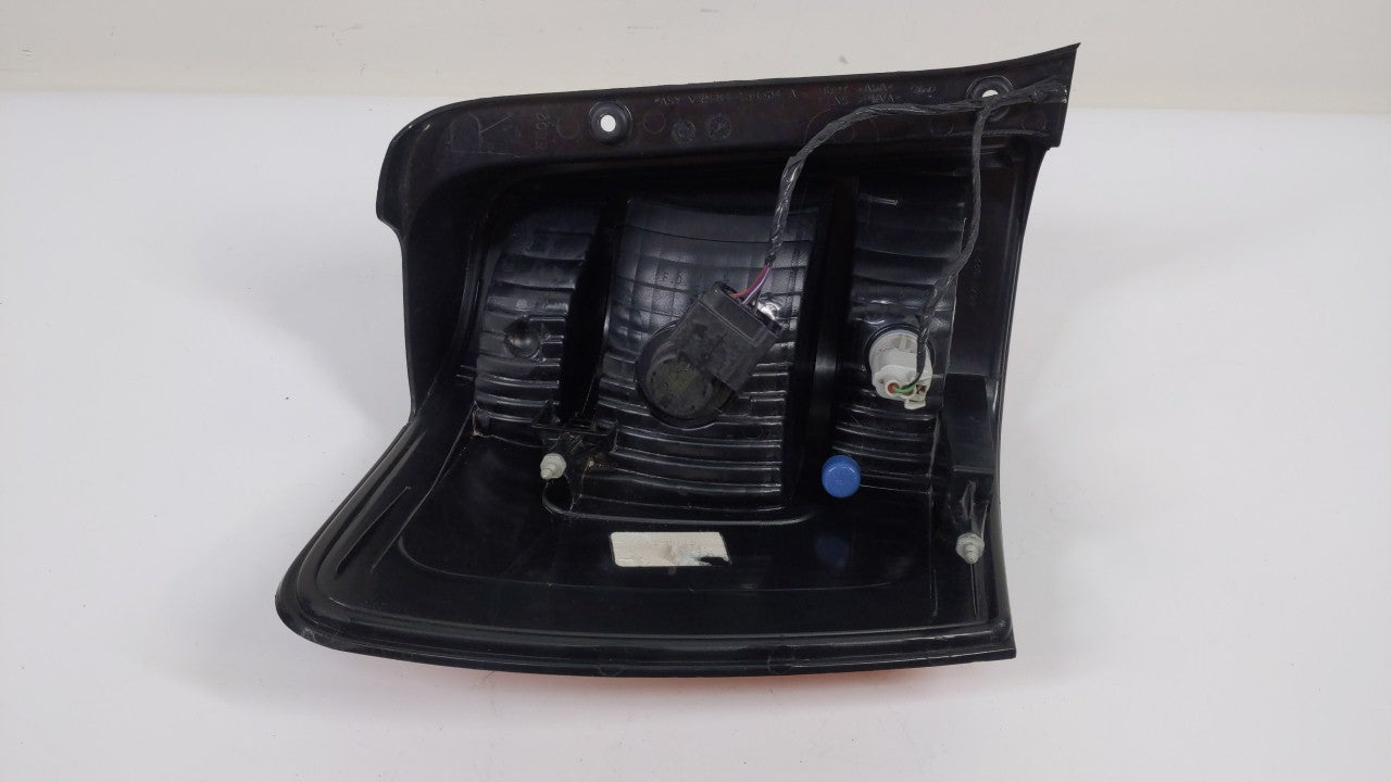 2008-2012 Ford Escape Passenger Right Side Tail Light Taillight Oem 254072 - Oemusedautoparts1.com