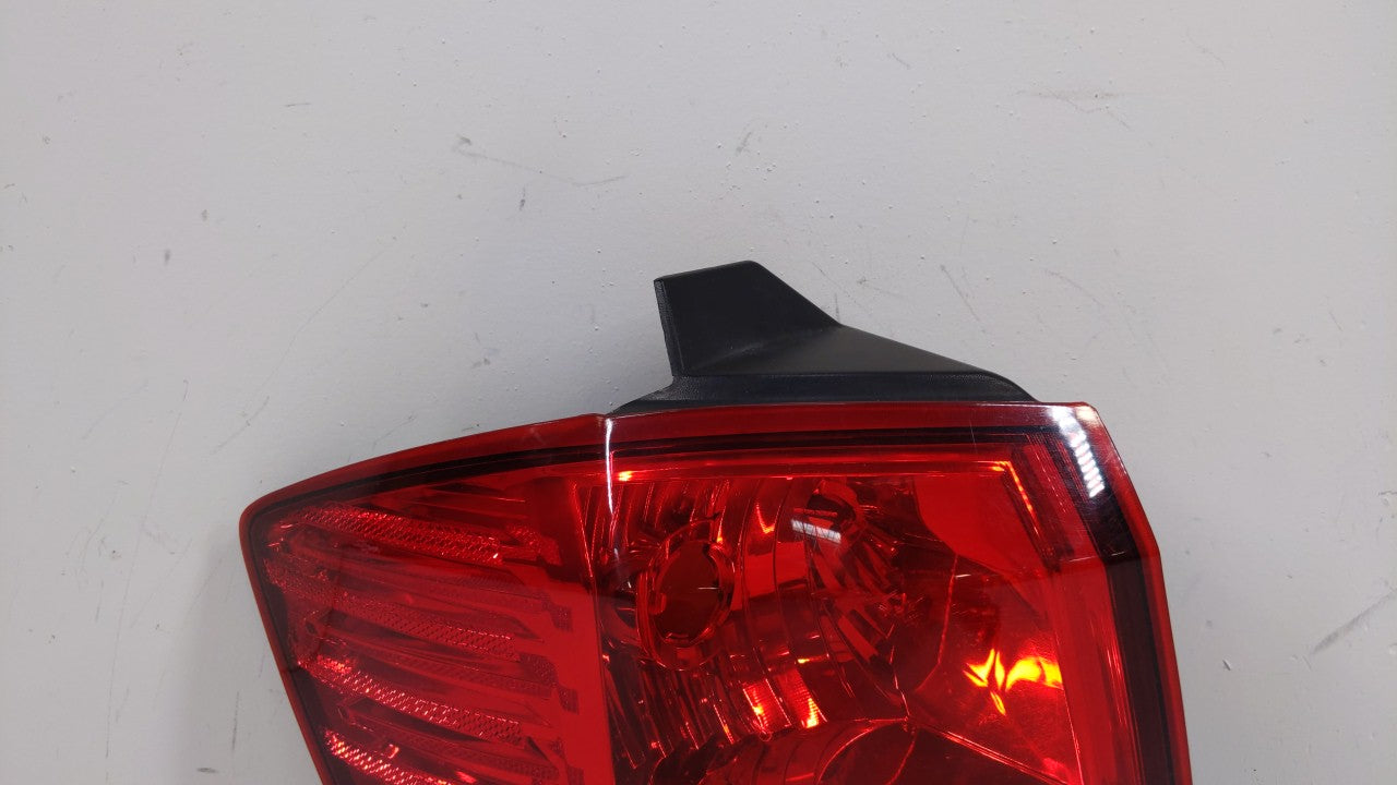 2009-2009 Dodge Journey Driver Left Side Tail Light Taillight Oem 254328 - Oemusedautoparts1.com