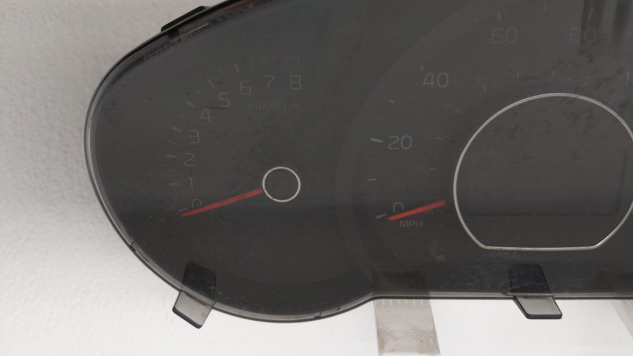 2017-2019 Kia Soul Instrument Cluster Speedometer Gauges P/N:94006-92720 94006-B2720 Fits 2017 2018 2019 OEM Used Auto Parts - Oemusedautoparts1.com